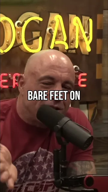 A short of Joe Rogan talking in his studio